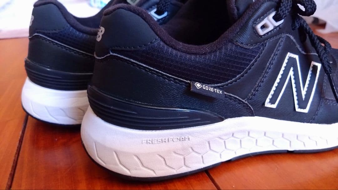 ニューバランス　24.0cm　スニーカー　WW880 防水GORE-TEXモデル