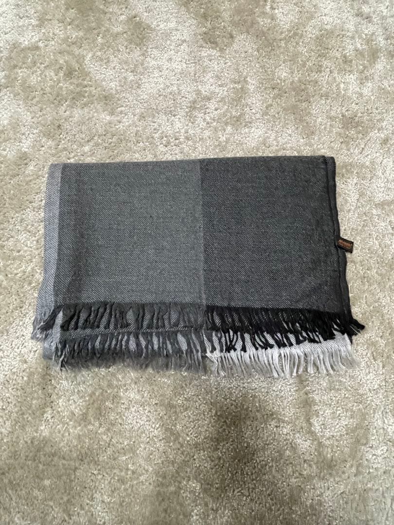 ARIANNA カシミアシルクストール(グレーグラデーション)