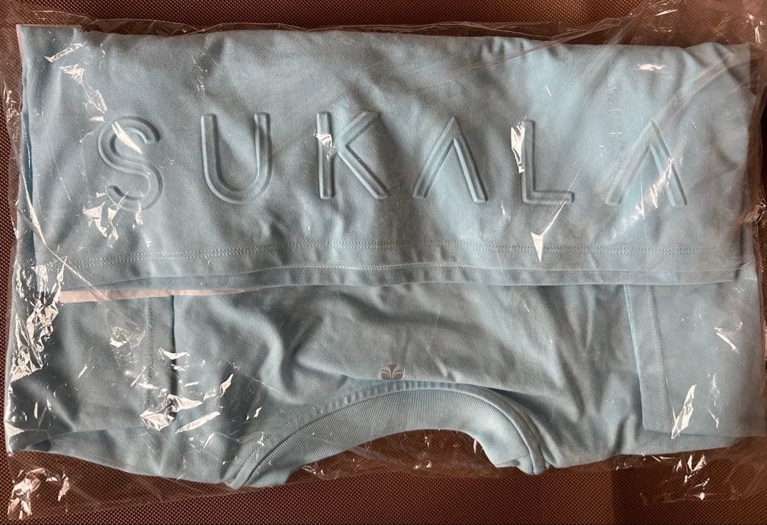 ★新品未使用★ブラトップ付きエンボス加工★SUKALA 水色 Tシャツ ★L