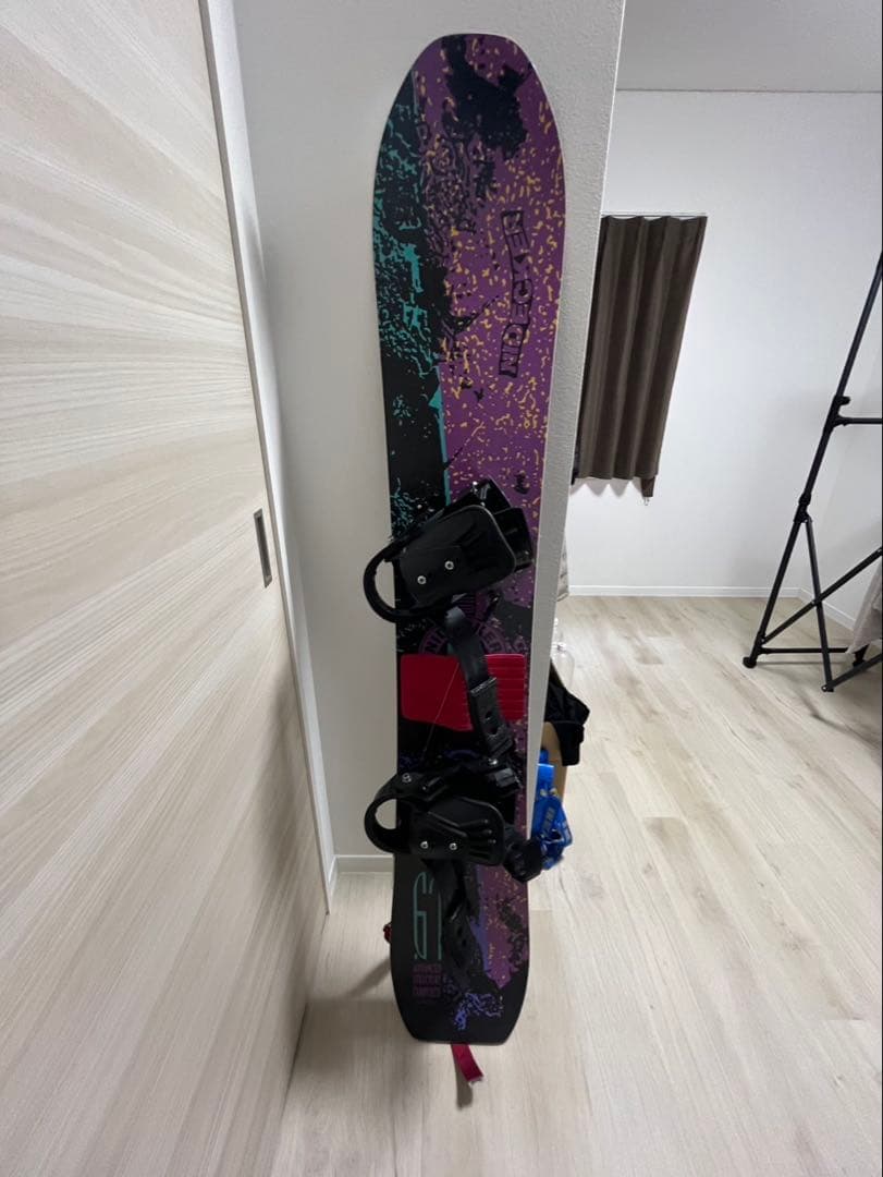 ナイデッカースノーボード板