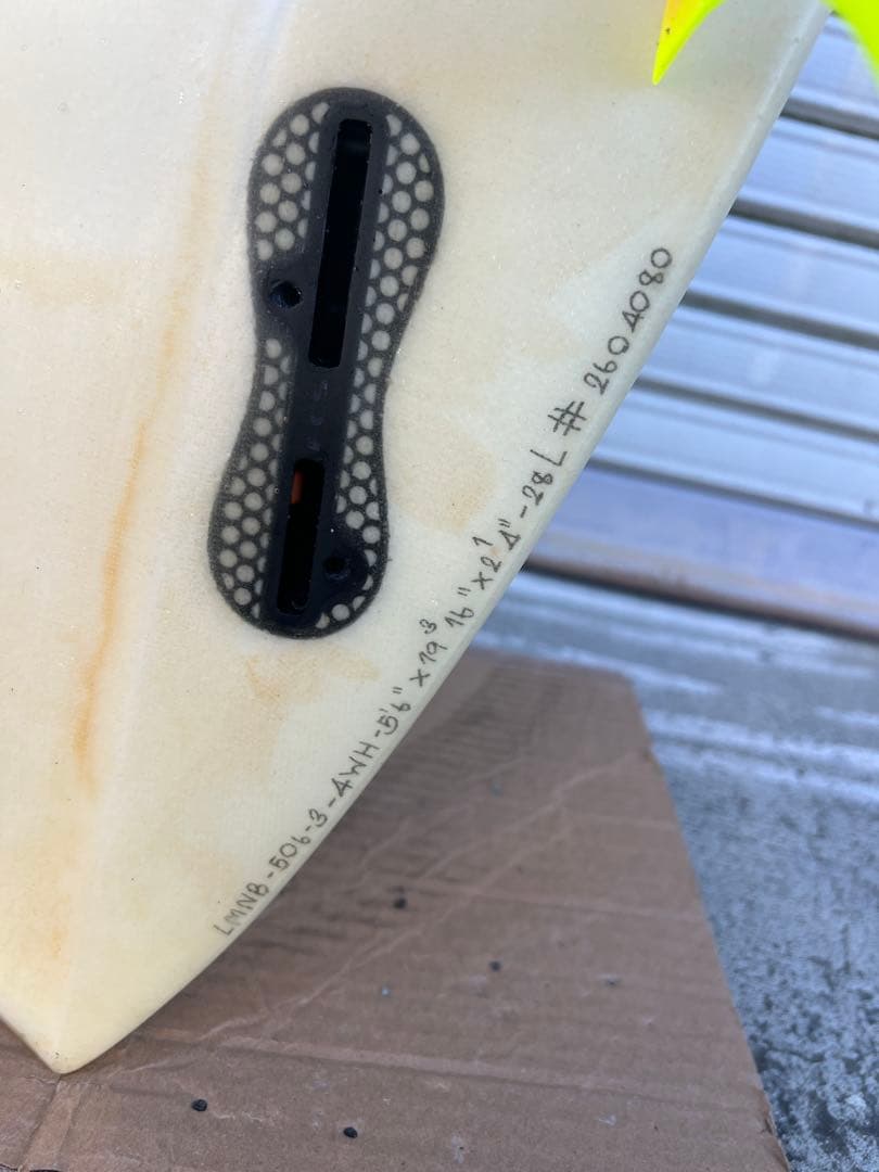 FIRE WIRE MOONBEAM 5’6 FCS2フィンセット