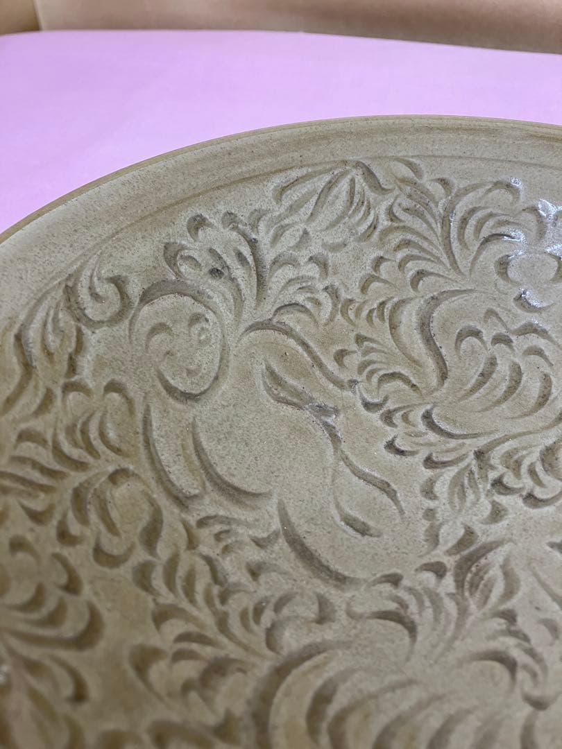 青磁唐子文平鉢