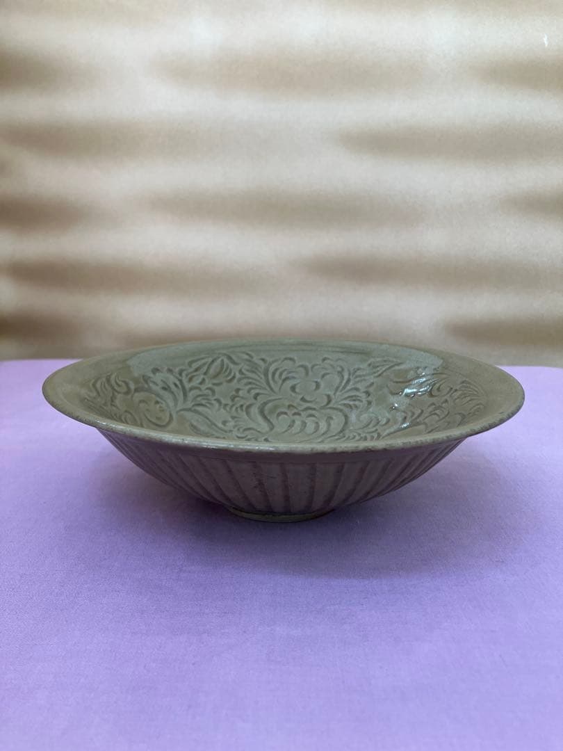 青磁唐子文平鉢