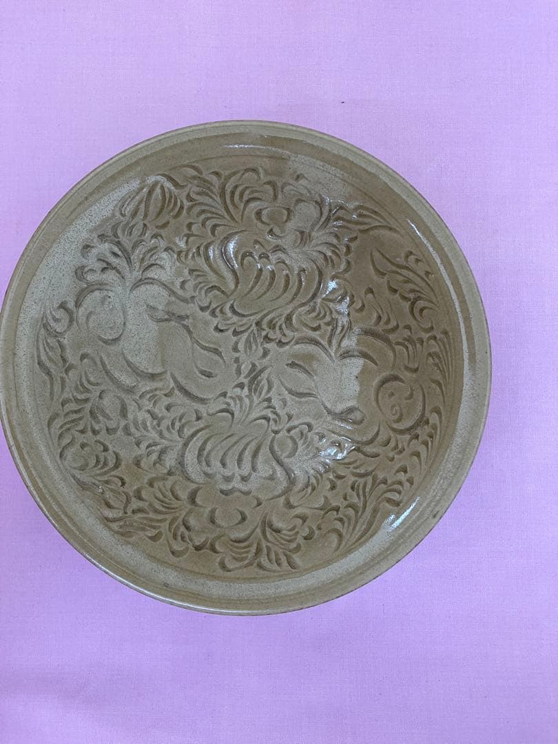 青磁唐子文平鉢