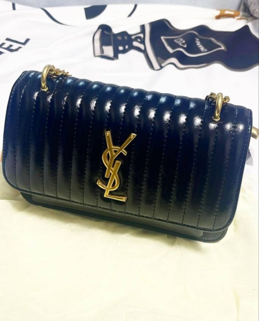 新品‼️YVES SAINT LAURENT ショルダーバック♡ノベルティ