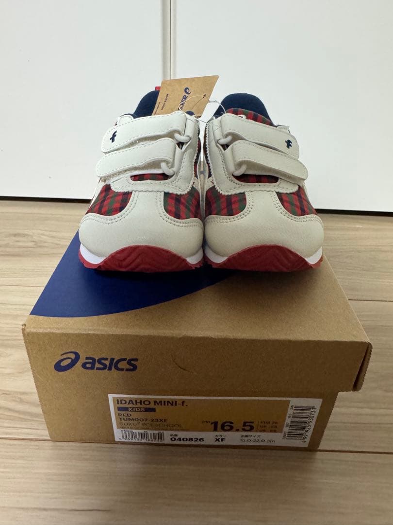 ファミリア　アシックス　スニーカー　16.5