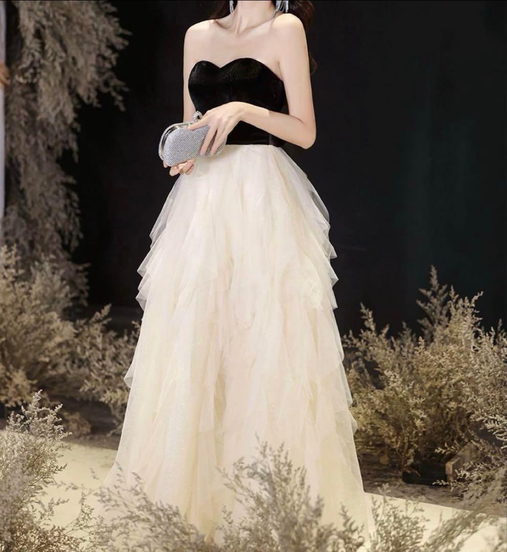 フリルのチュールスカートがオシャレ バイカラーベア ドレス