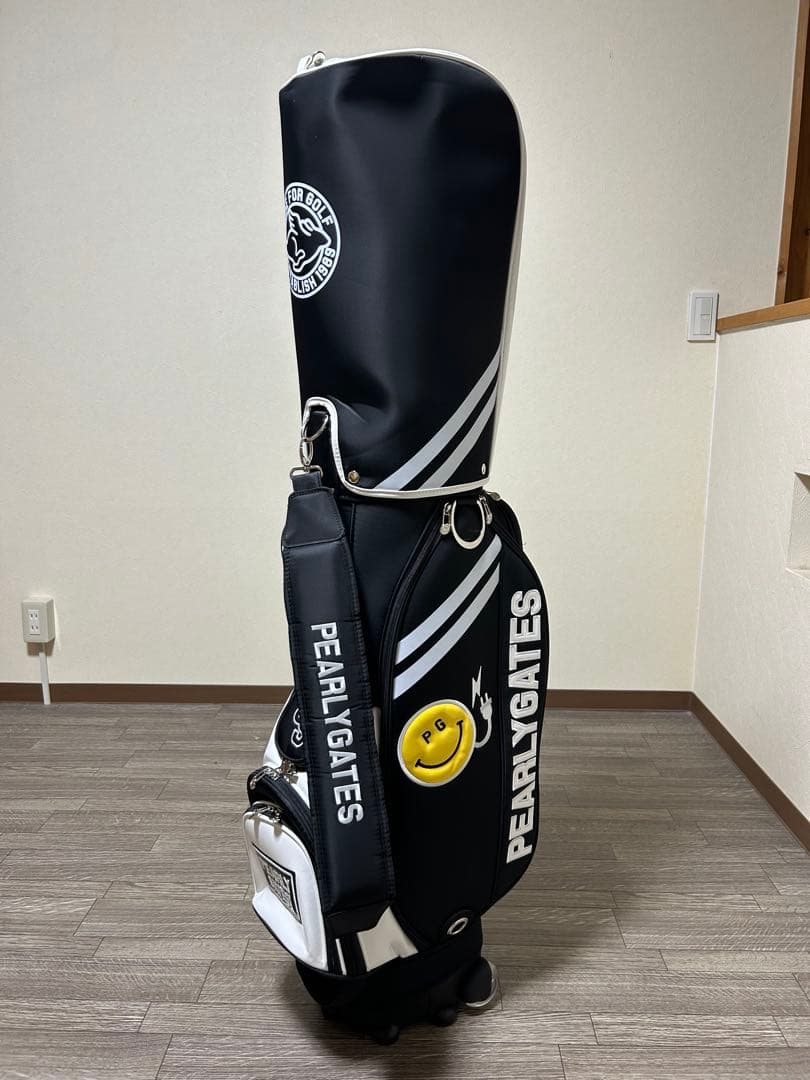 PEARLY GATES スマイリーフェイス キャディバッグ　キャスター付