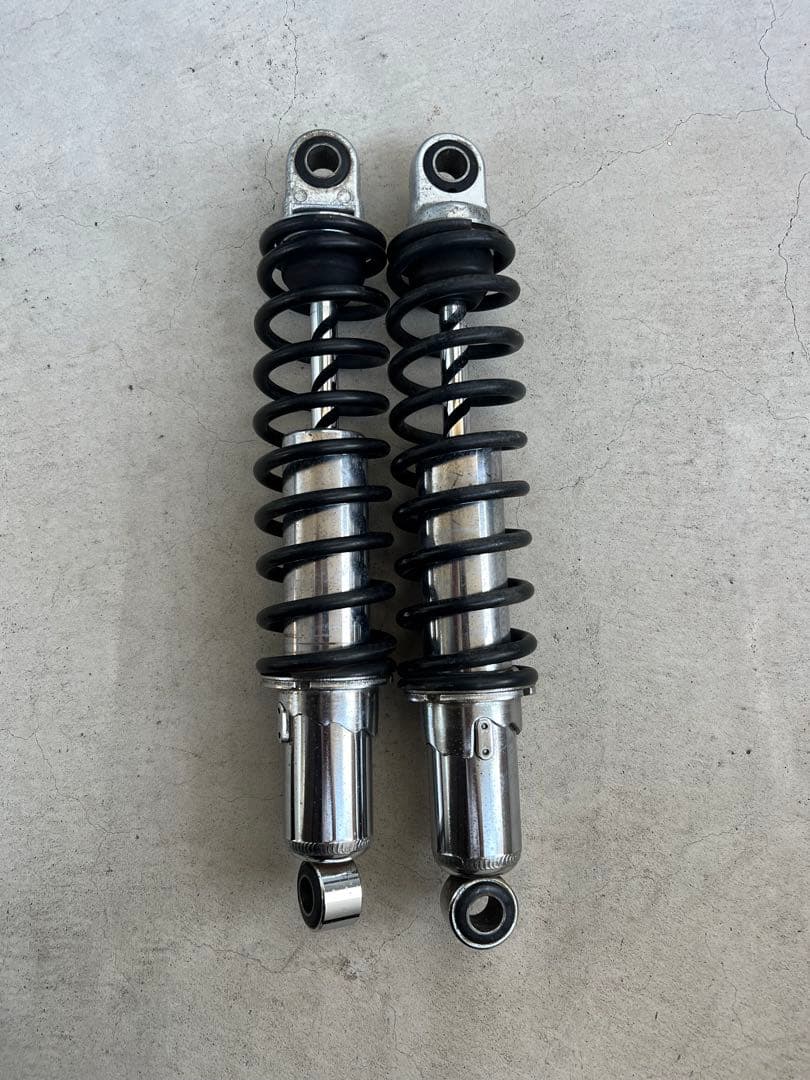 sr400 デイトナ　サスペンション