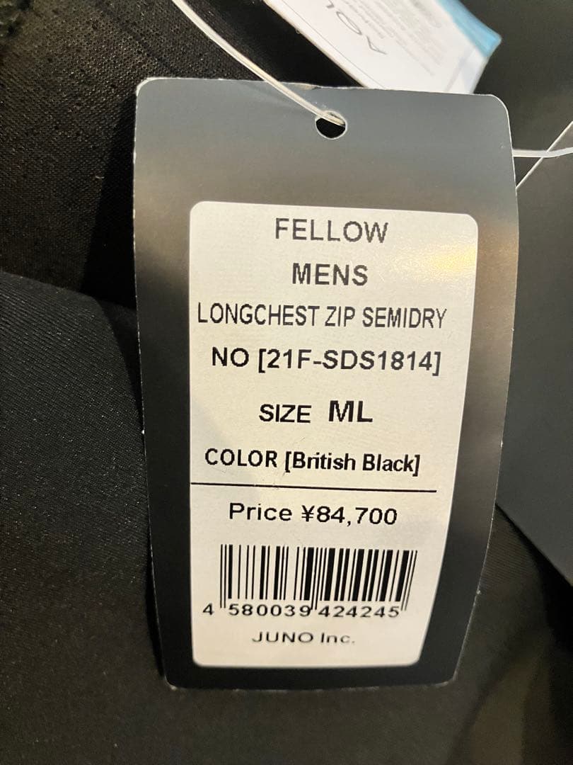 【新品未使用/試着のみ/メンズML】セミドライ ロングチェストジップfellow
