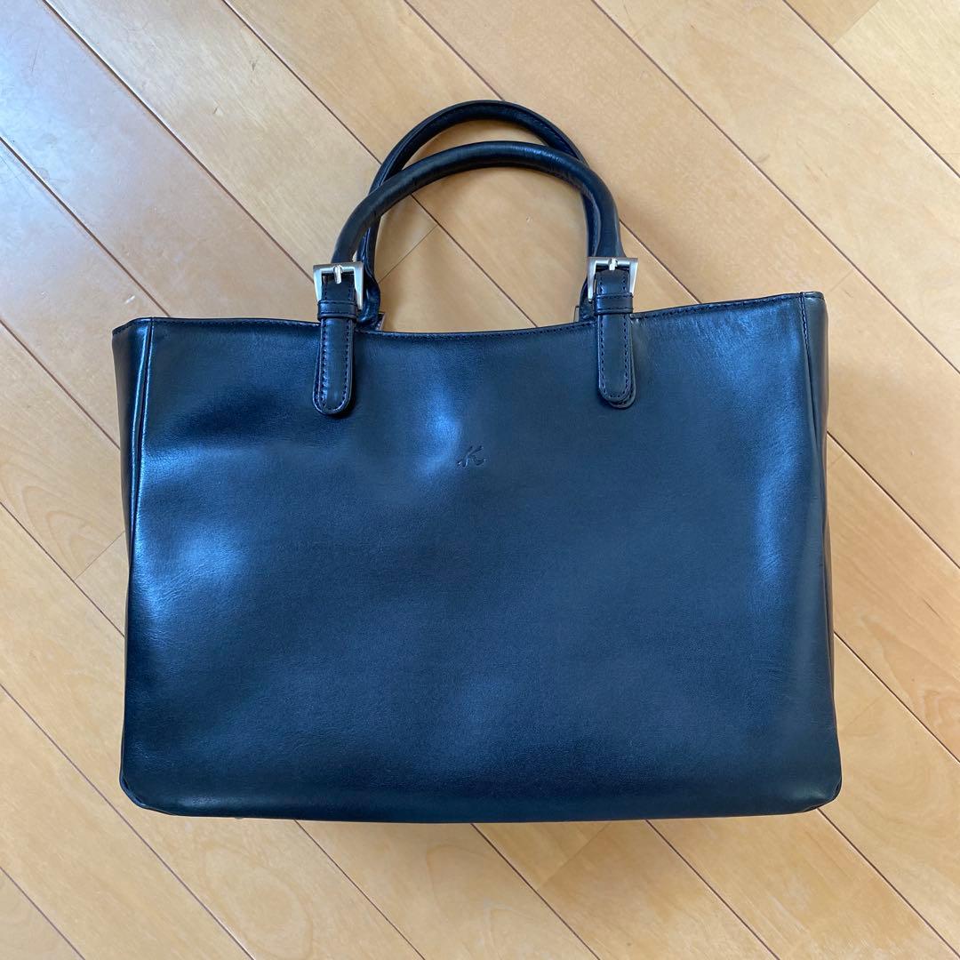 【完売品】定価55,000円新品未使用　 キタムラ　 ネイビーレザートートバッグ