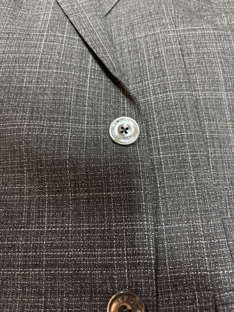 【値下げ】エポカウオモ　セットアップスーツ　サイズ46 グレー　いい柄です