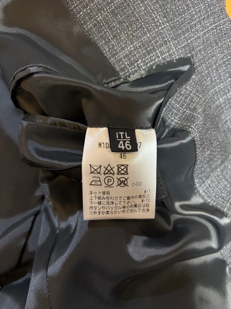 【値下げ】エポカウオモ　セットアップスーツ　サイズ46 グレー　いい柄です