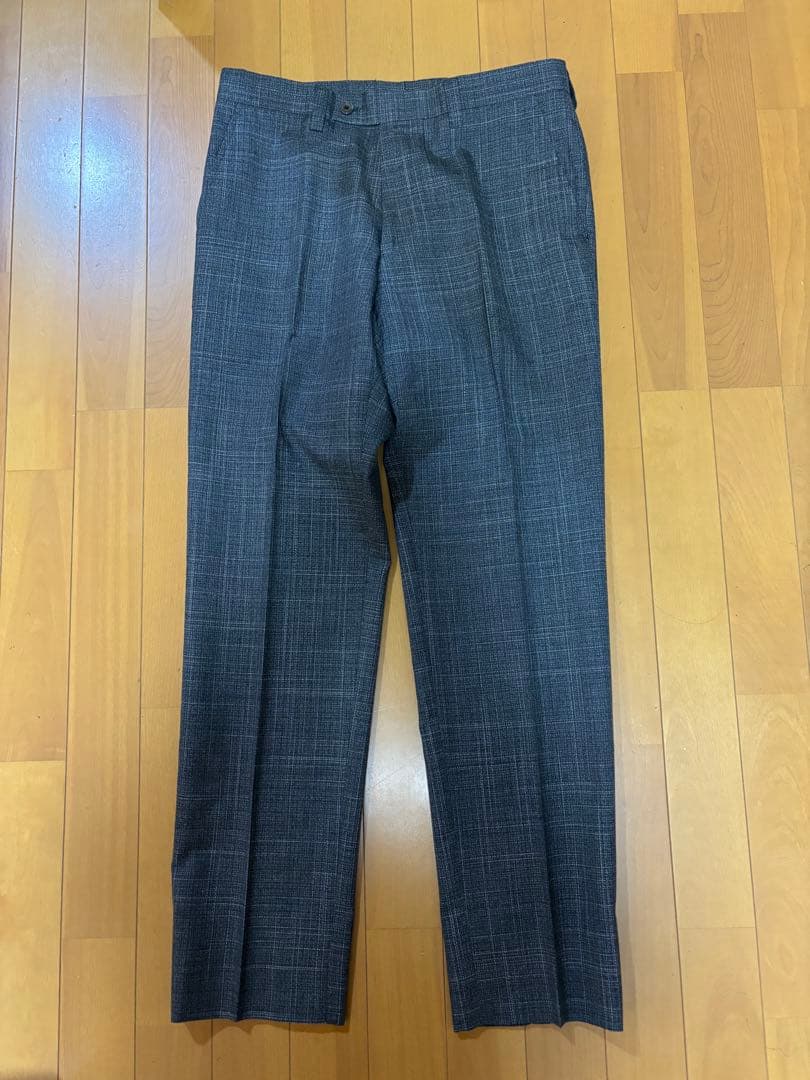 【値下げ】エポカウオモ　セットアップスーツ　サイズ46 グレー　いい柄です