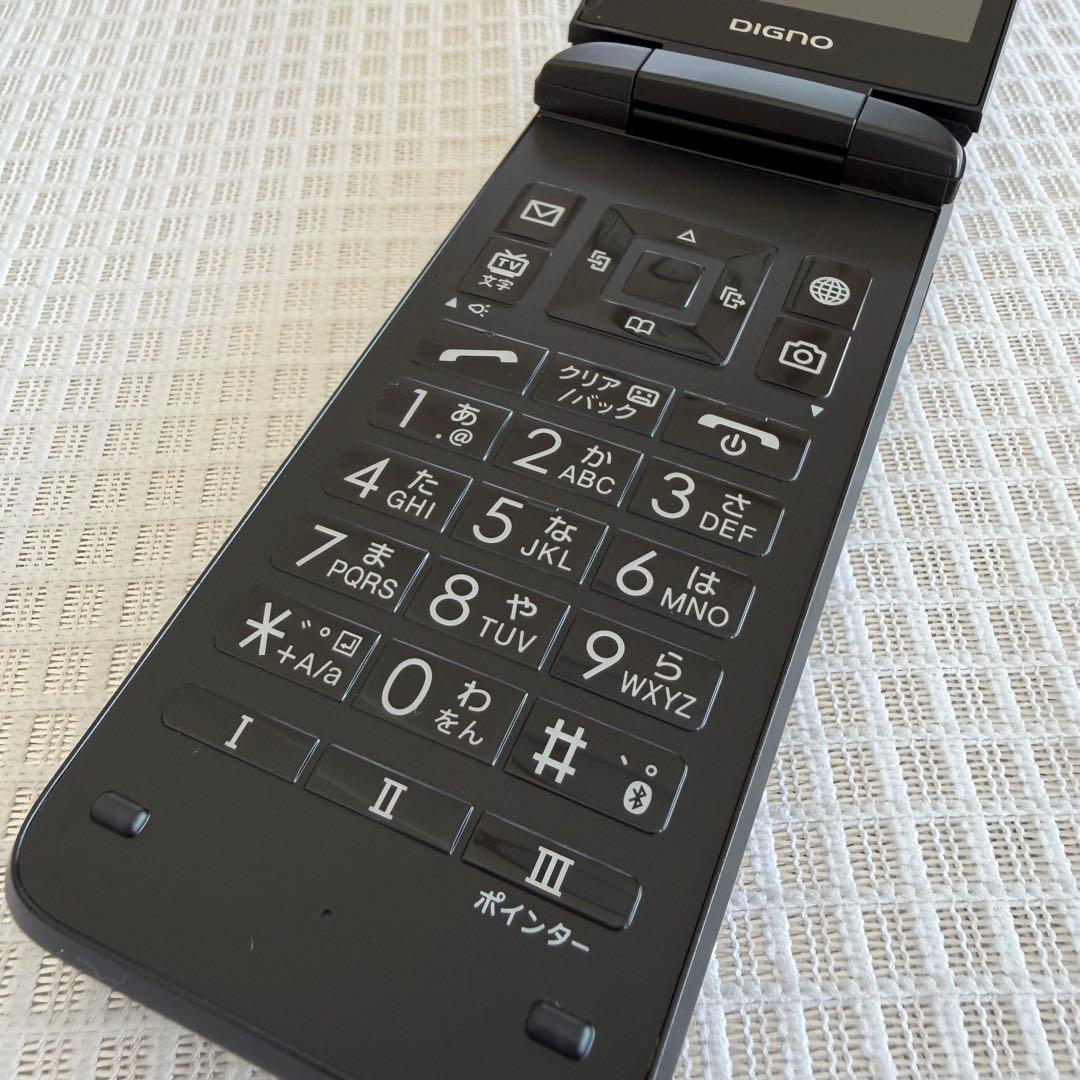 DIGNOケータイ3 京セラ902KCブラック