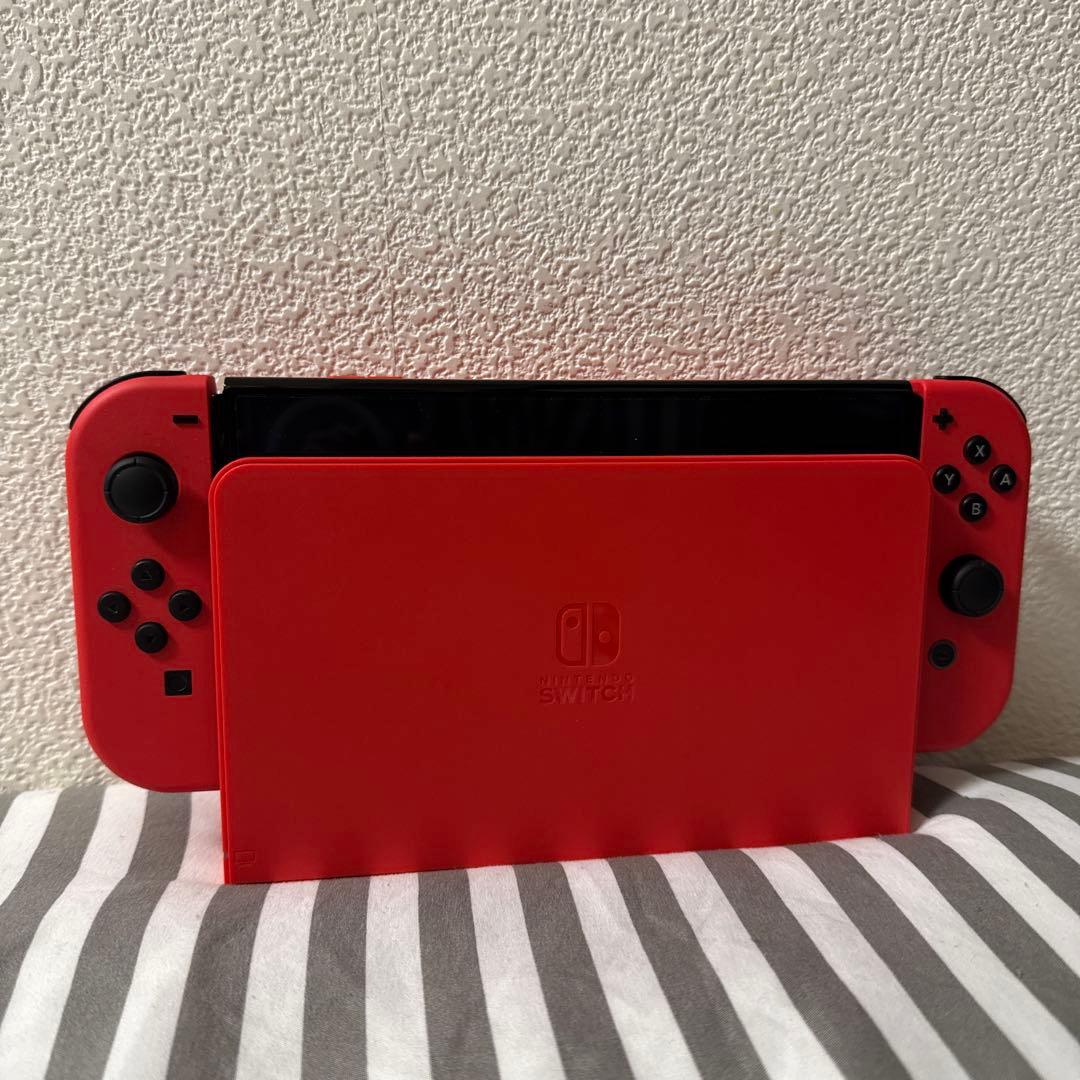 Nintendo Switch有機EL 赤 本体 マリオカート＋ハンドル付き