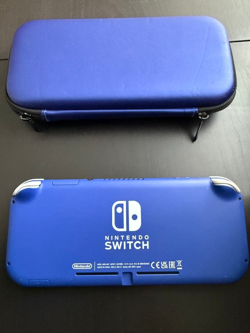 Switch ライト　ブルー　本体、ケース付き