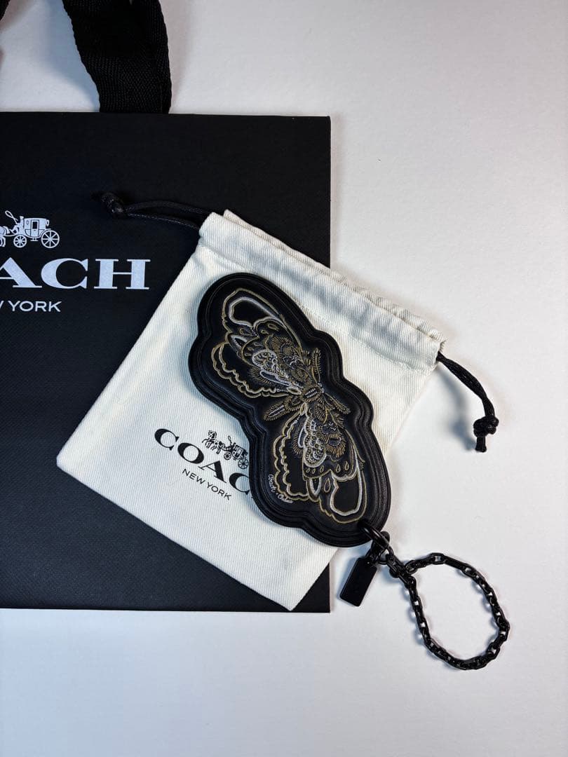 アクセサリー Coach butterfly embroidery bag charm