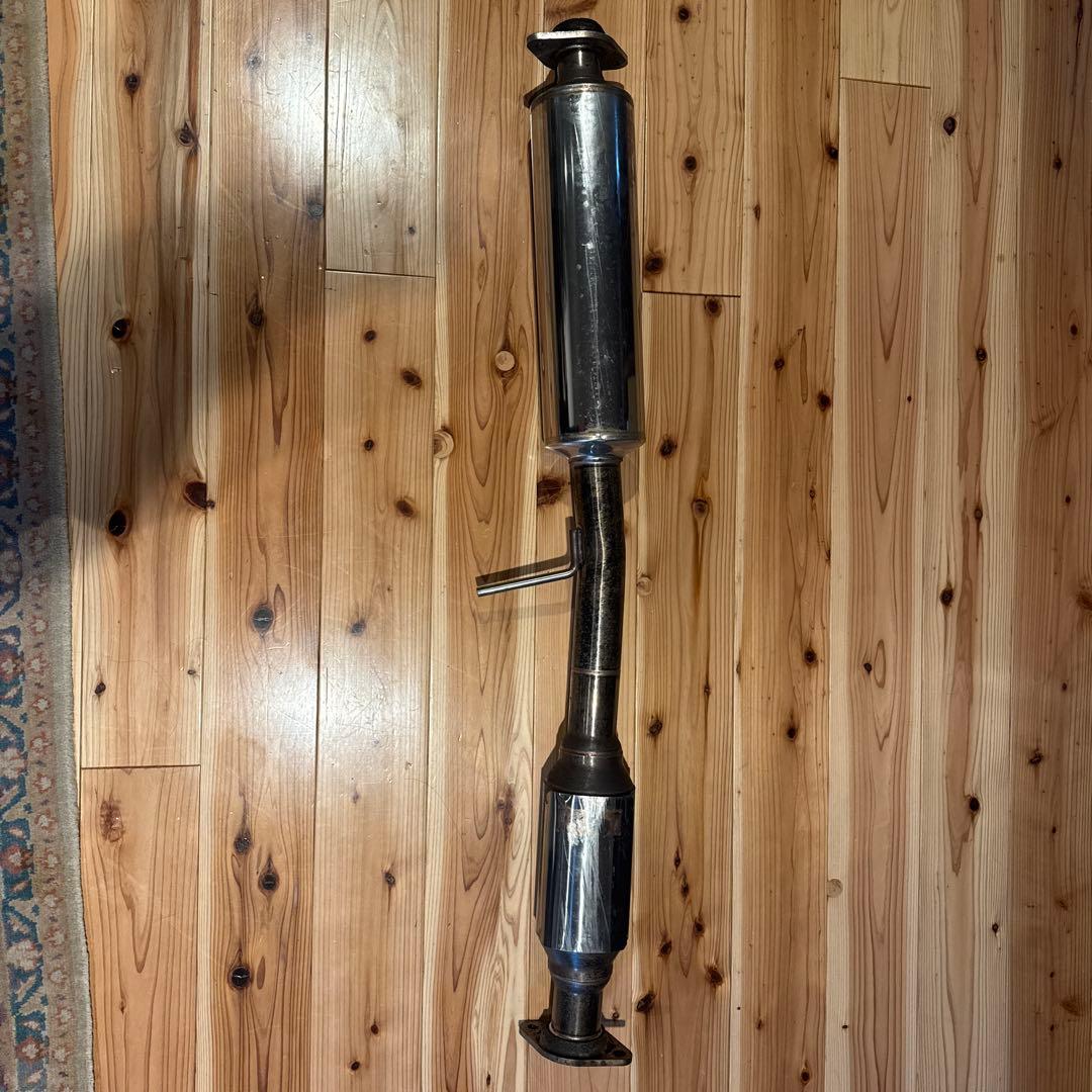 アルテッツァ　メーカー不明キャタライザー