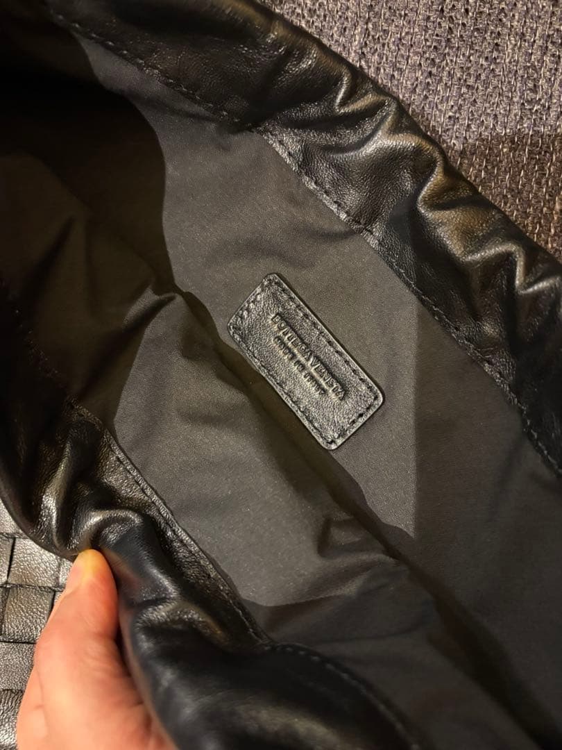 ボッテガヴェネタ　ダストバック　bottega veneta 黒　ミディアム