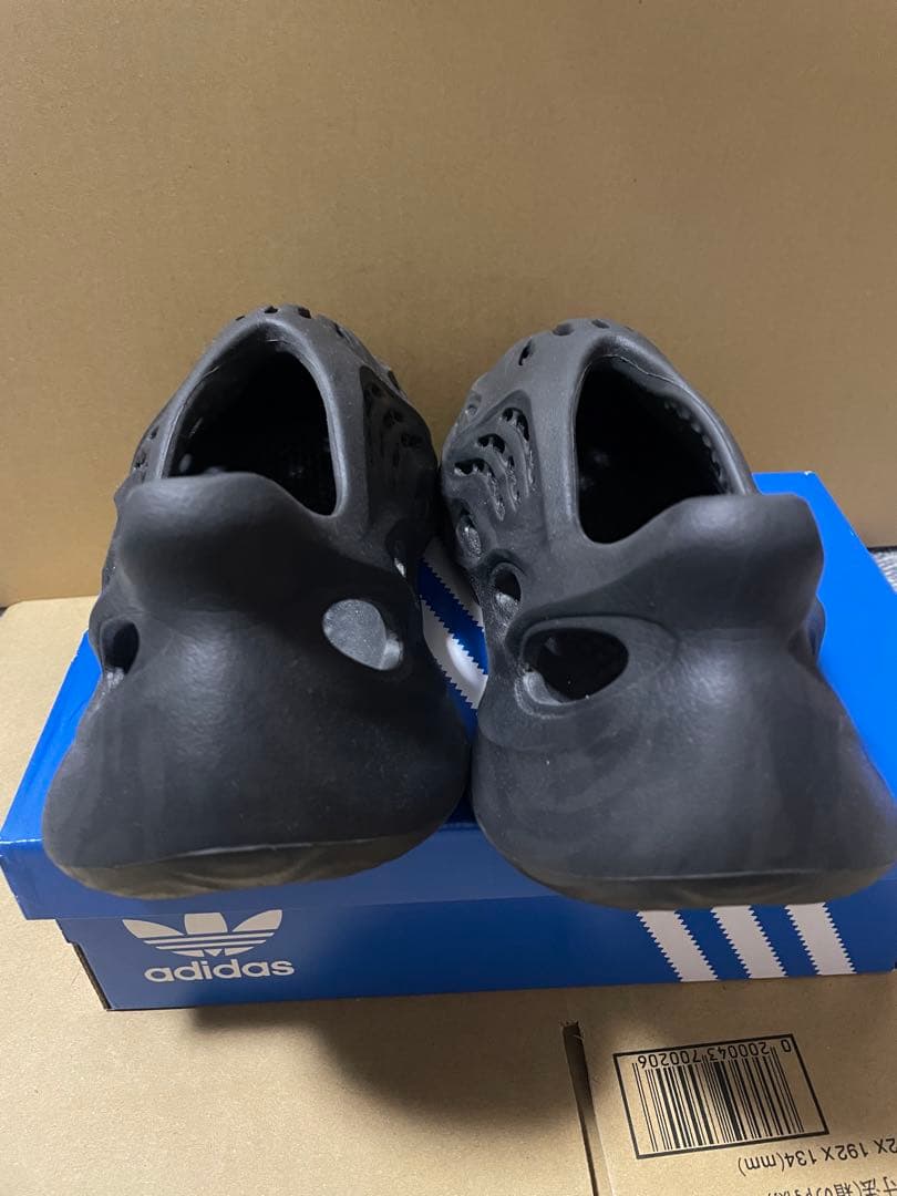 靴 adidas YEEZY Foam Runner 23.5cm