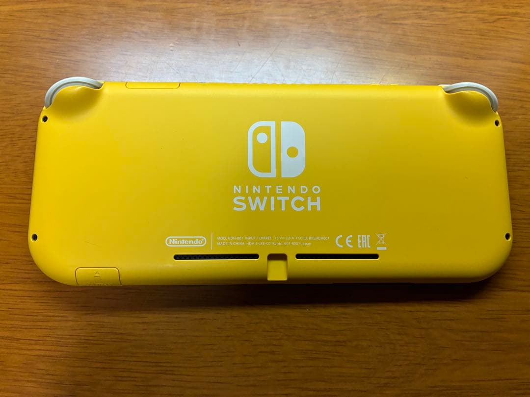 Nintendo Switch Lite イエロー本体 ACアダプター付き箱無し