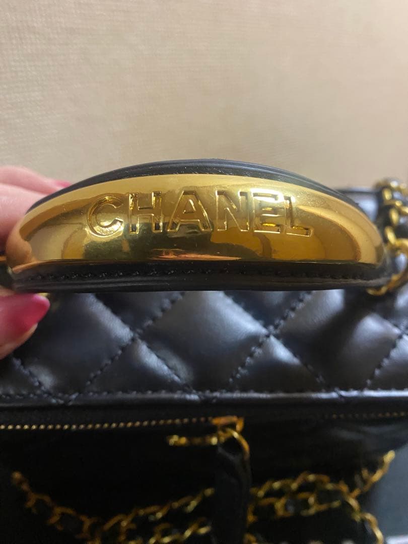 ♡1点のみ♡CHANEL ブラックバニティショルダーバッグ