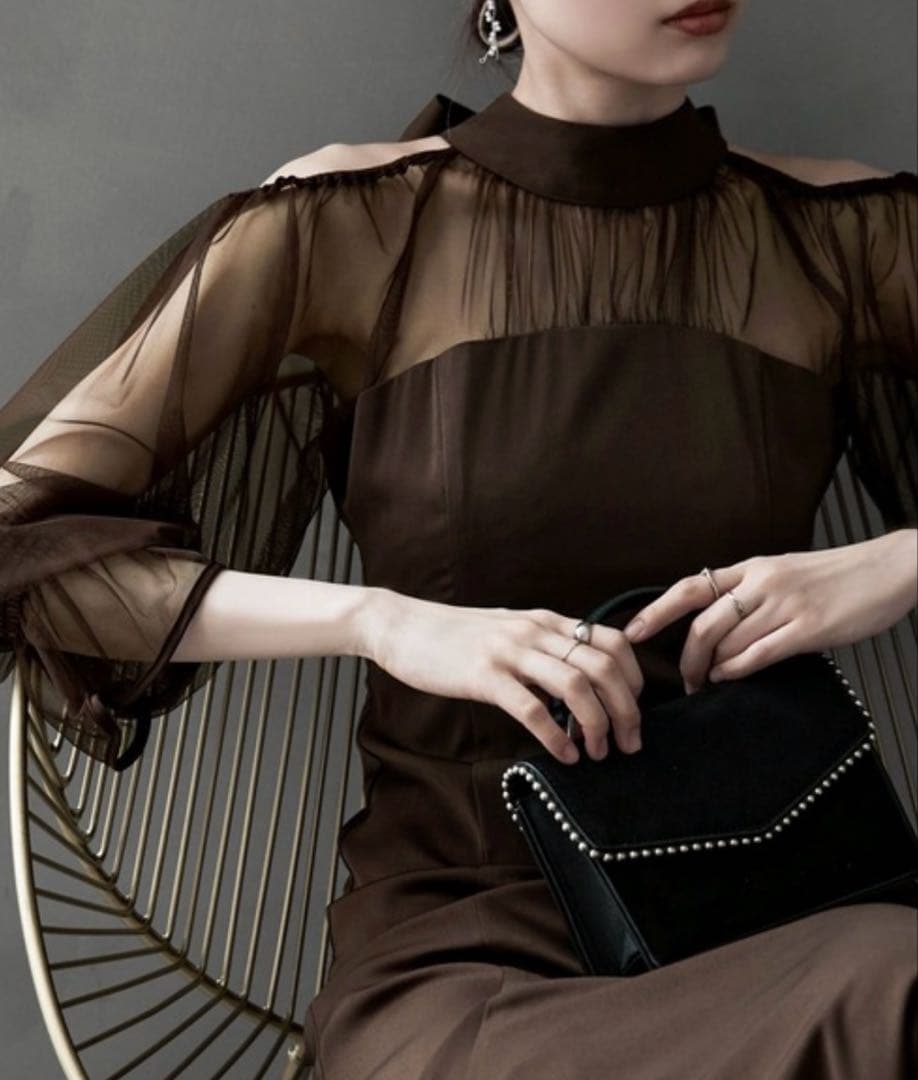 カットアウトマーメイドドレス ブラウン Sサイズ ワンピース