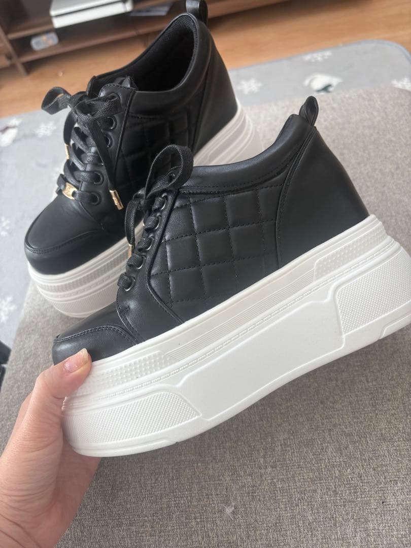 2025年冬Rady新作のキルティング厚底スニーカー！！Mサイズ