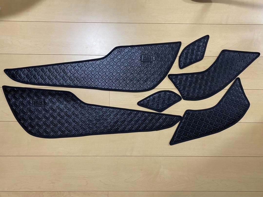 D.A.D ZR-V用ドアキックガード1、2列目用