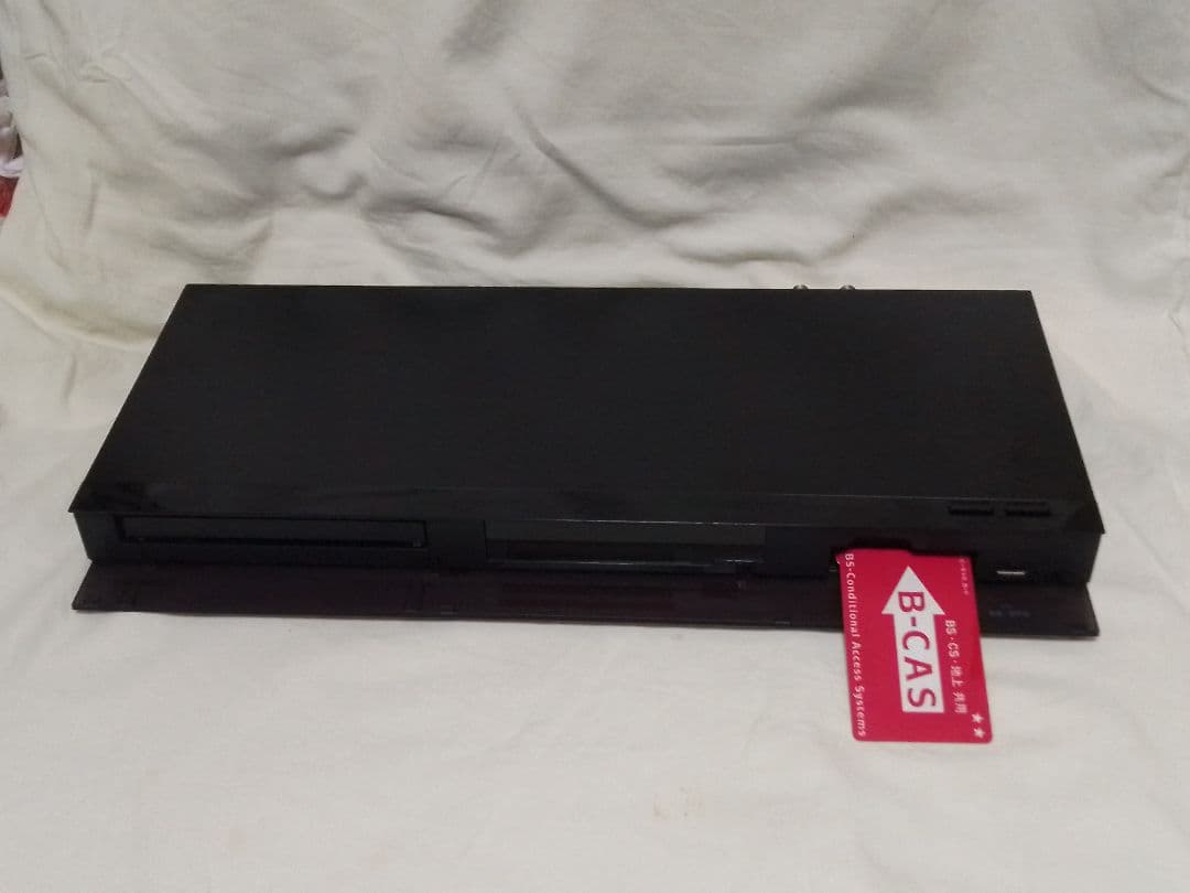 即発送！3番組同時録画パナソニックディーガDMR−2CT101ブルーレイレコーダ