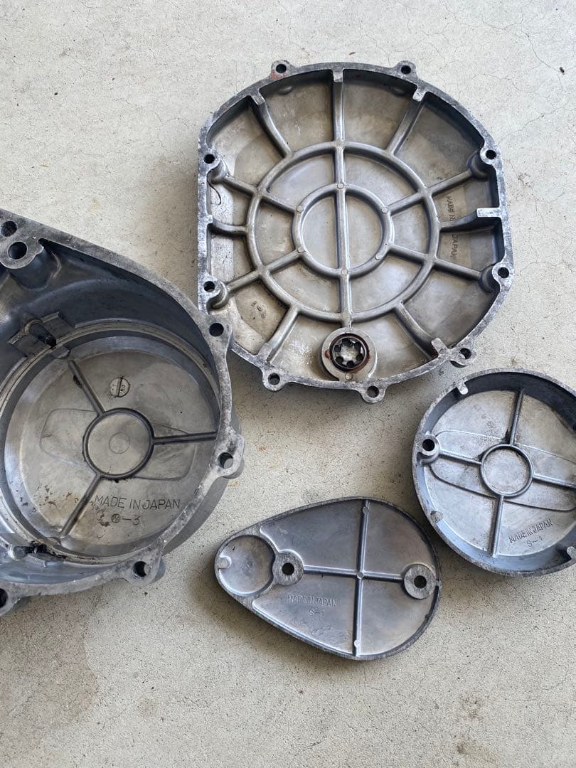 Z1 Z2ダイナモ、クラッチ他カバー