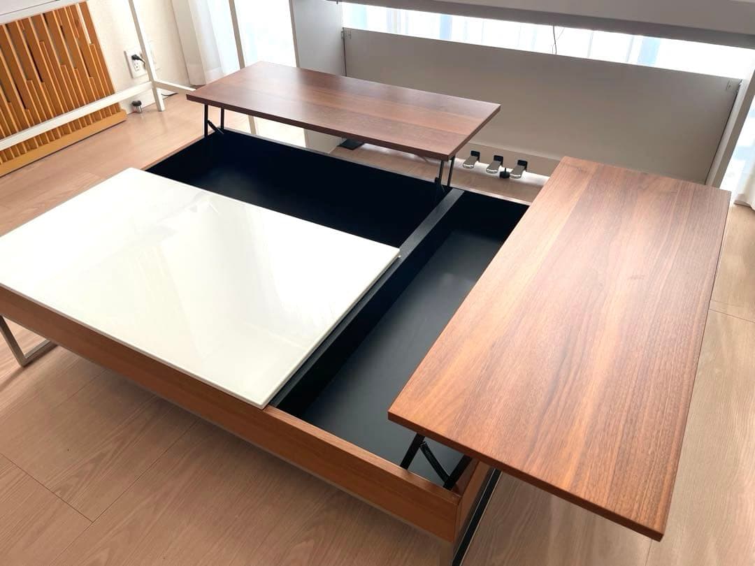 ボーコンセプト　Chiva コーヒーテーブル