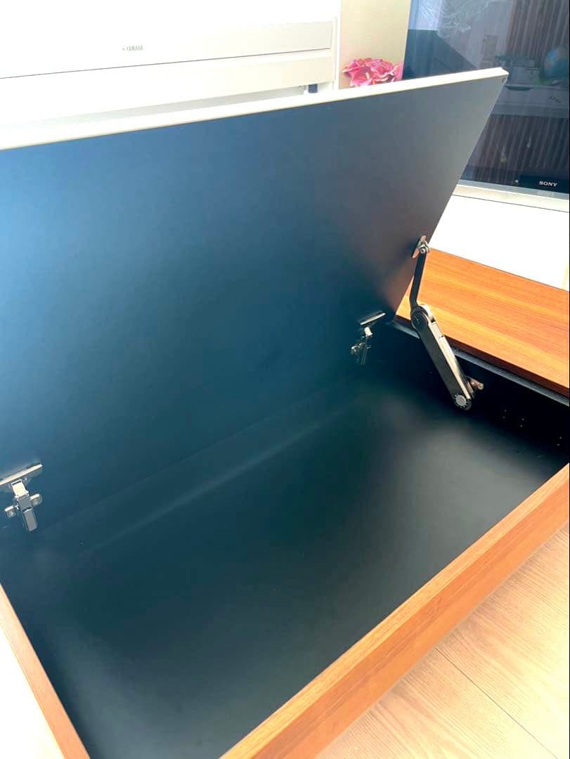 ボーコンセプト　Chiva コーヒーテーブル