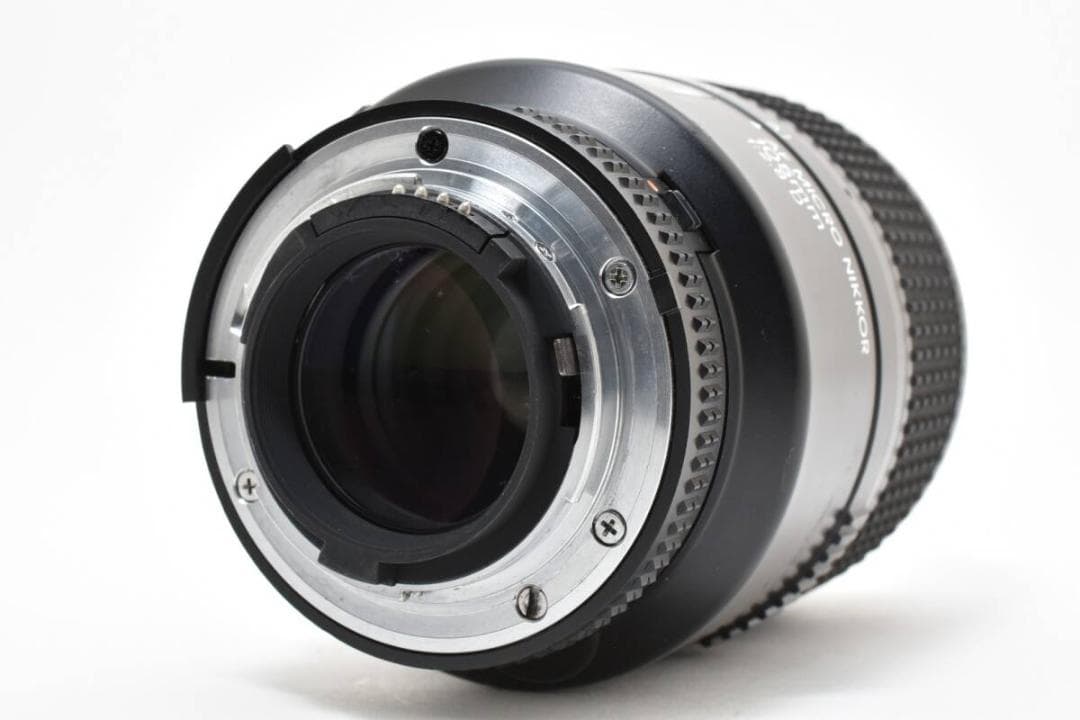 レンズ(単焦点) Nikon AF MICRO NIKKOR 105mm F2.8 D #757U