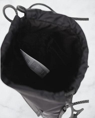 新品 MONCLER モンクレール ショルダーバッグ メンズ レディース