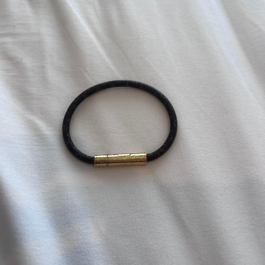 ルイヴィトン　ブレスレット　バングル