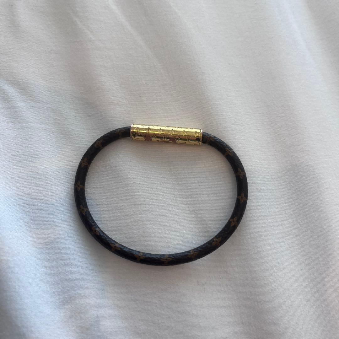 ルイヴィトン　ブレスレット　バングル