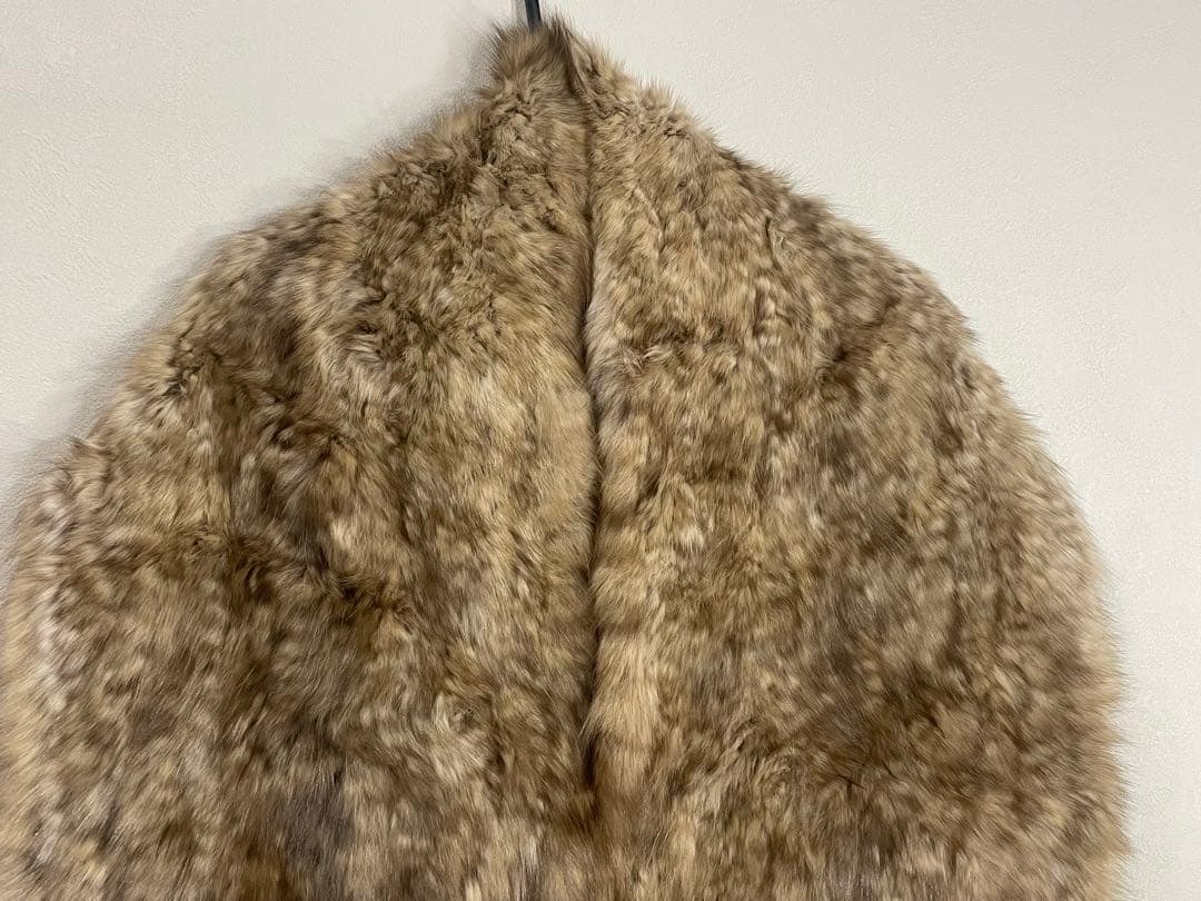 ベージュ系ファー ロングマフラー 未使用タグ付き