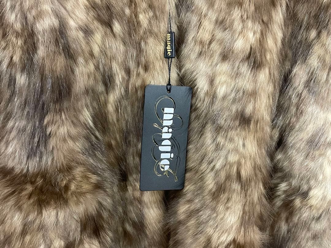 ベージュ系ファー ロングマフラー 未使用タグ付き