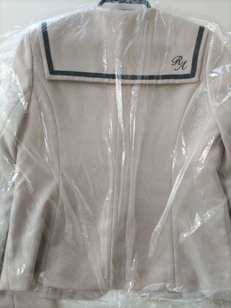 卒業式用、repipi armario、レピピ