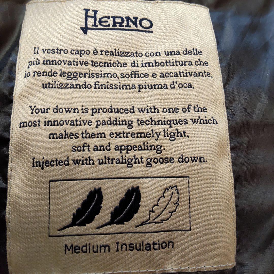 美品 ヘルノ ホワイトフォックスファー付き ライト ダウンベスト ネイビー38