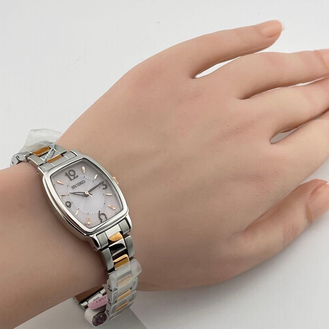 【稼働/未使用級】セイコー　ソーラー　スクエア　腕時計　レディース　ピンク文字盤