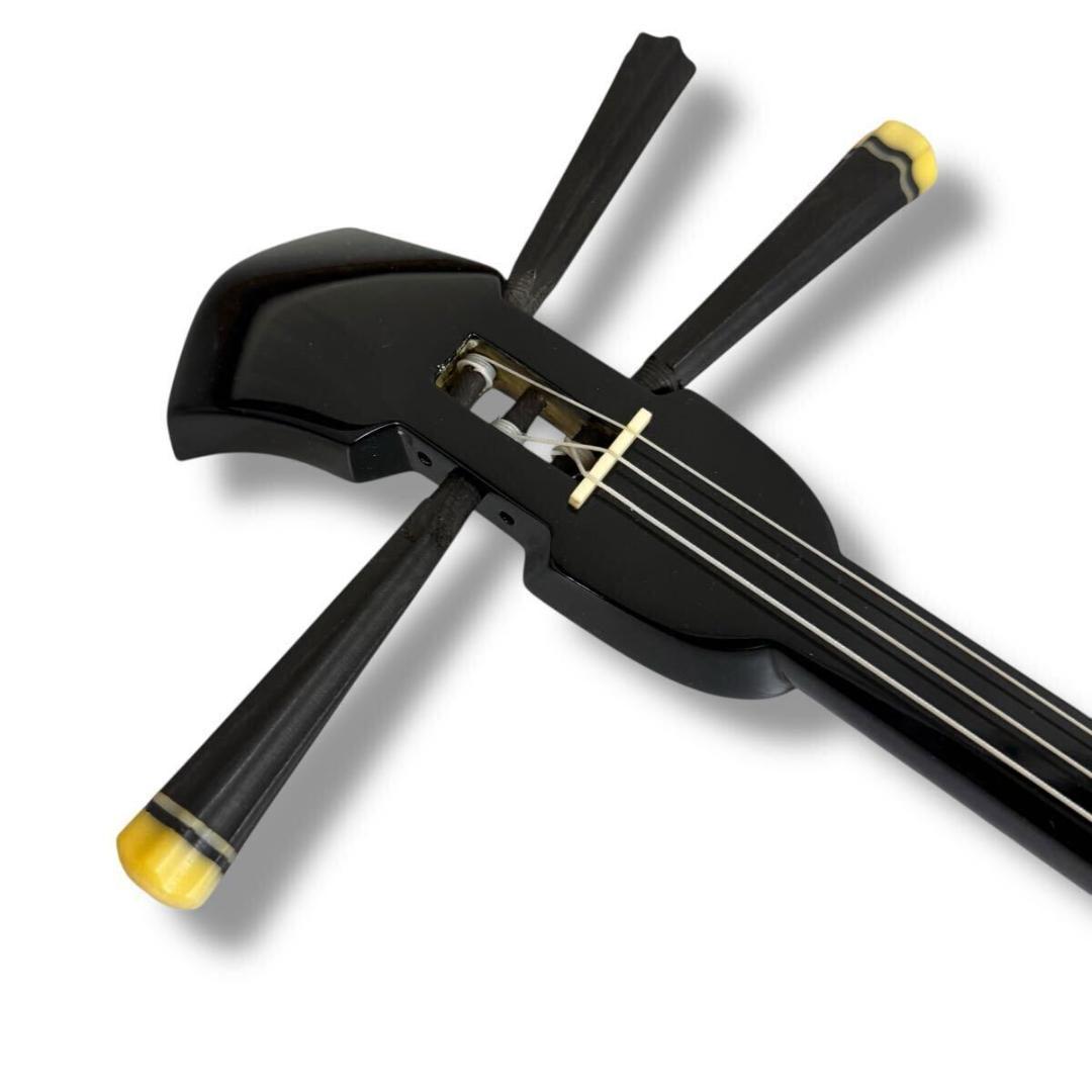 【美品】三線 沖縄三線 本蛇皮 張り本皮 全長約80cm ソフトケース付き