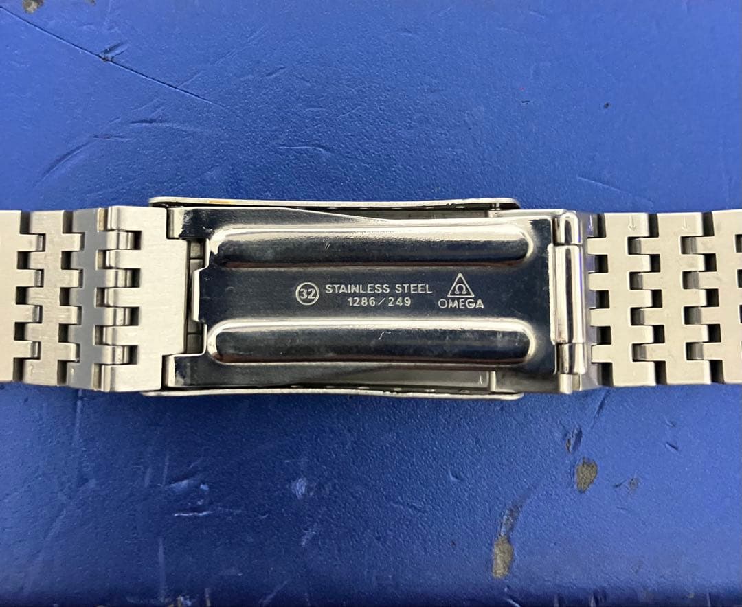 オメガブレス18ミリ