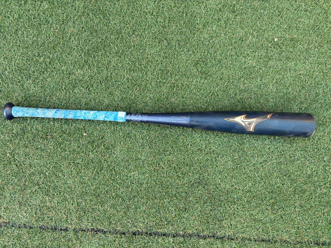 BEYOND MAX LEGACY 軟式バット 83 710 レガシー　ビヨンド