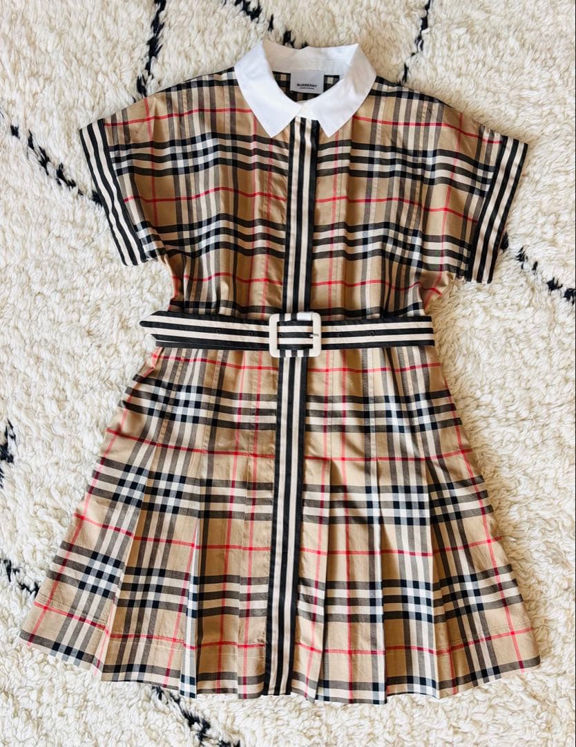 バーバリーチルドレン　8y 120 130 ワンピース　ファミリア