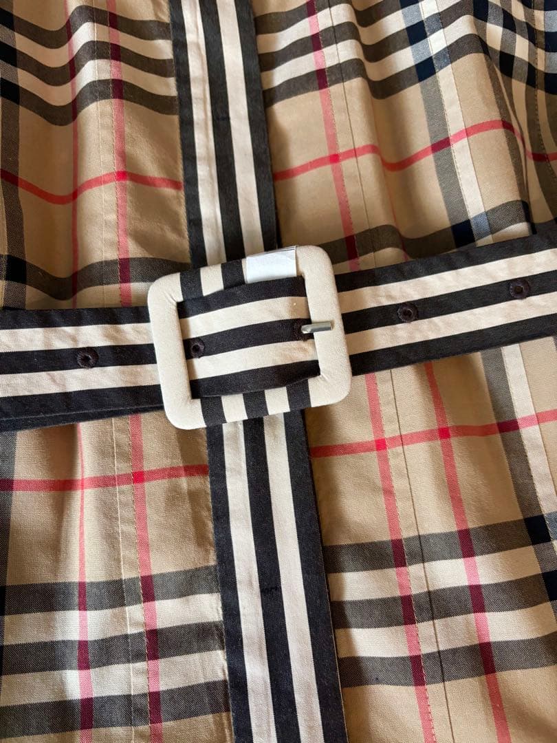 バーバリーチルドレン　8y 120 130 ワンピース　ファミリア