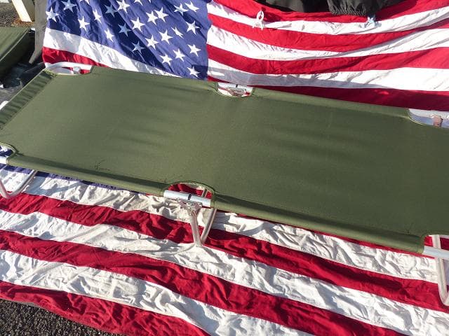 米軍放出品　折り畳みコット フォールディングコット 簡易ベッド アウトドア 02