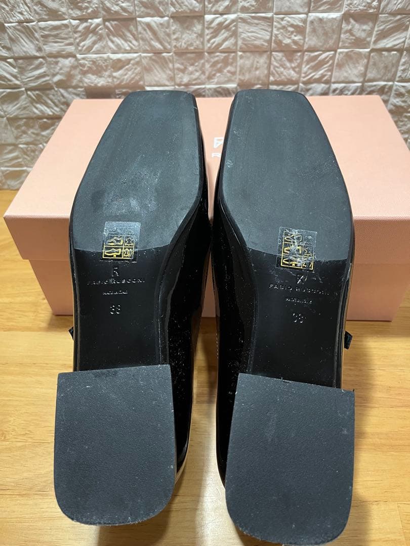 美品ファビオルスコーニ　スクエアトゥブラックエナメルマリージェーンシューズ　38